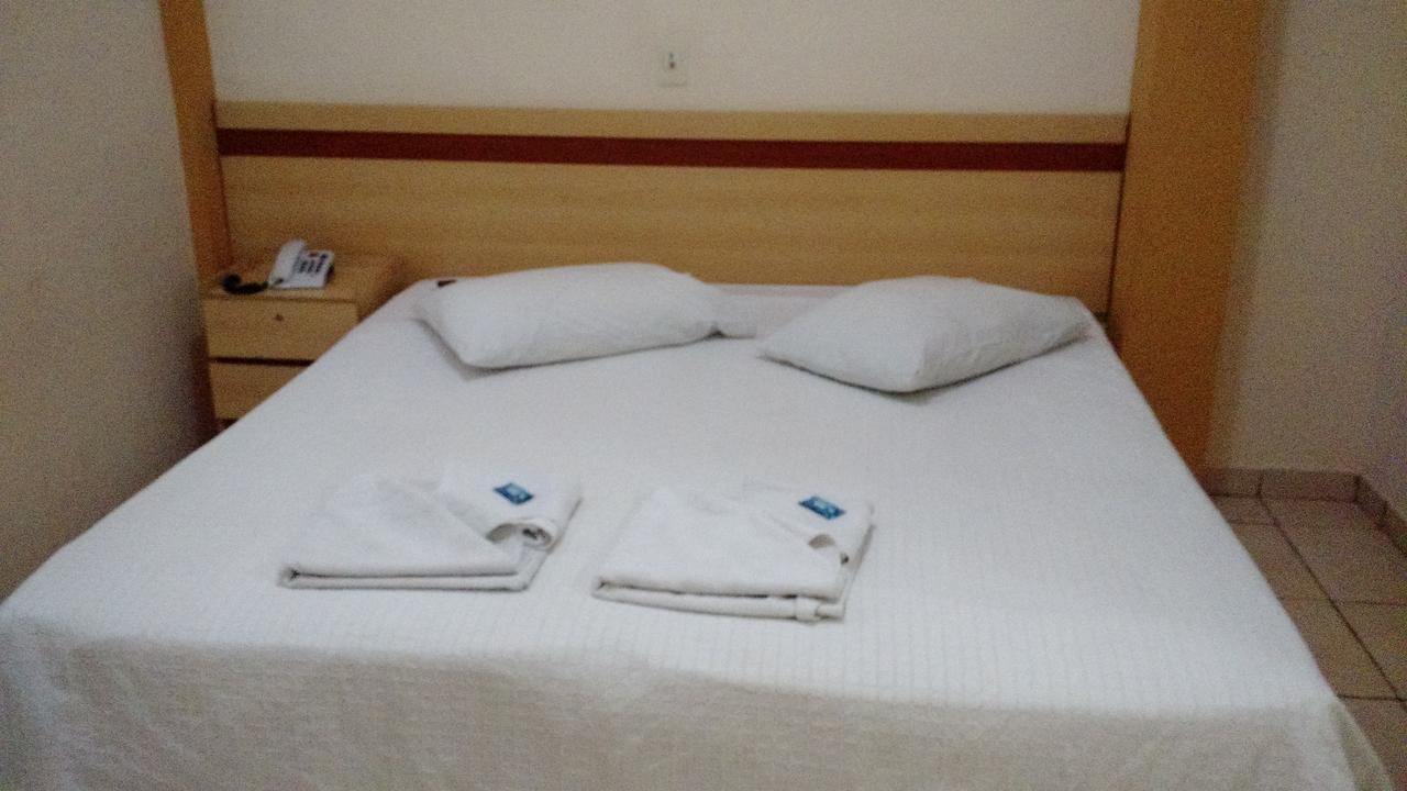 Hotel Makarena トレス・コラソンエス エクステリア 写真